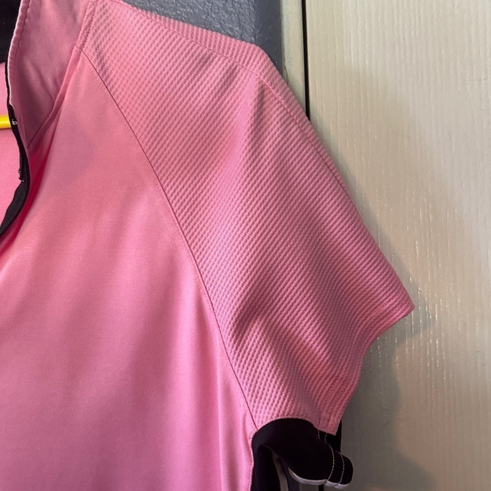 Stylish Pink and Black Half-Zip Women's Jersey - Picture 3 of 7